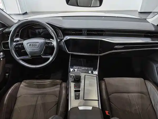 Audi A7L 2023