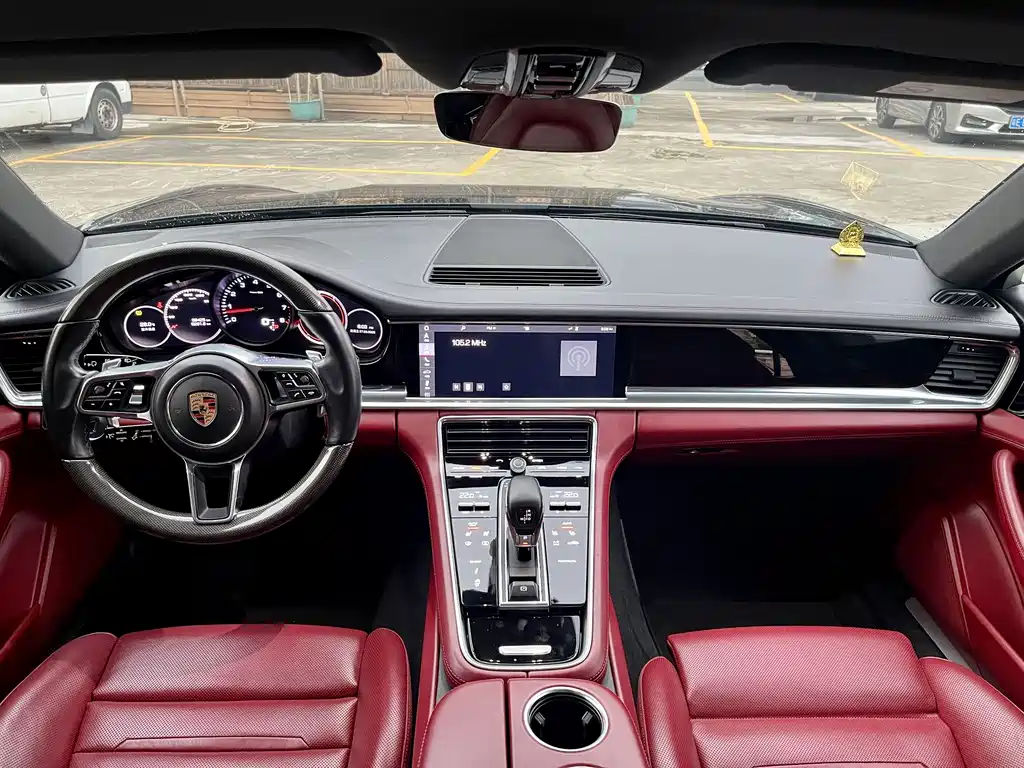 Porsche Panamera 2018 — фото 8