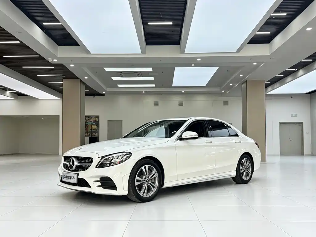 Mercedes-Benz C-Class 2019 — фото 1