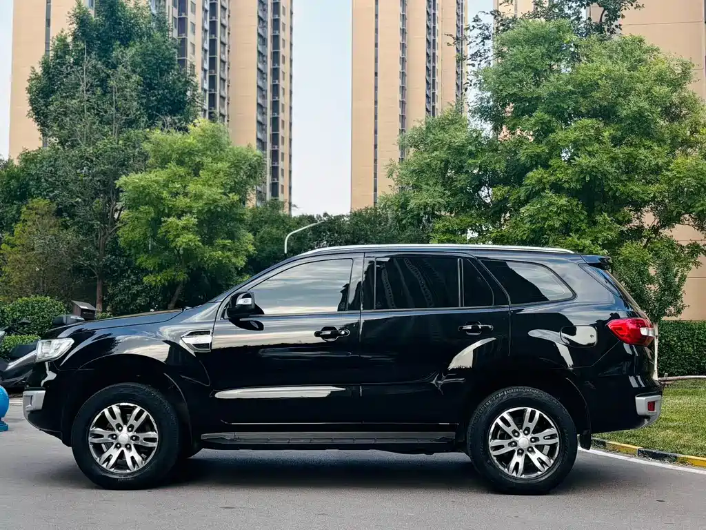 Ford Everest 2018 — фото 4