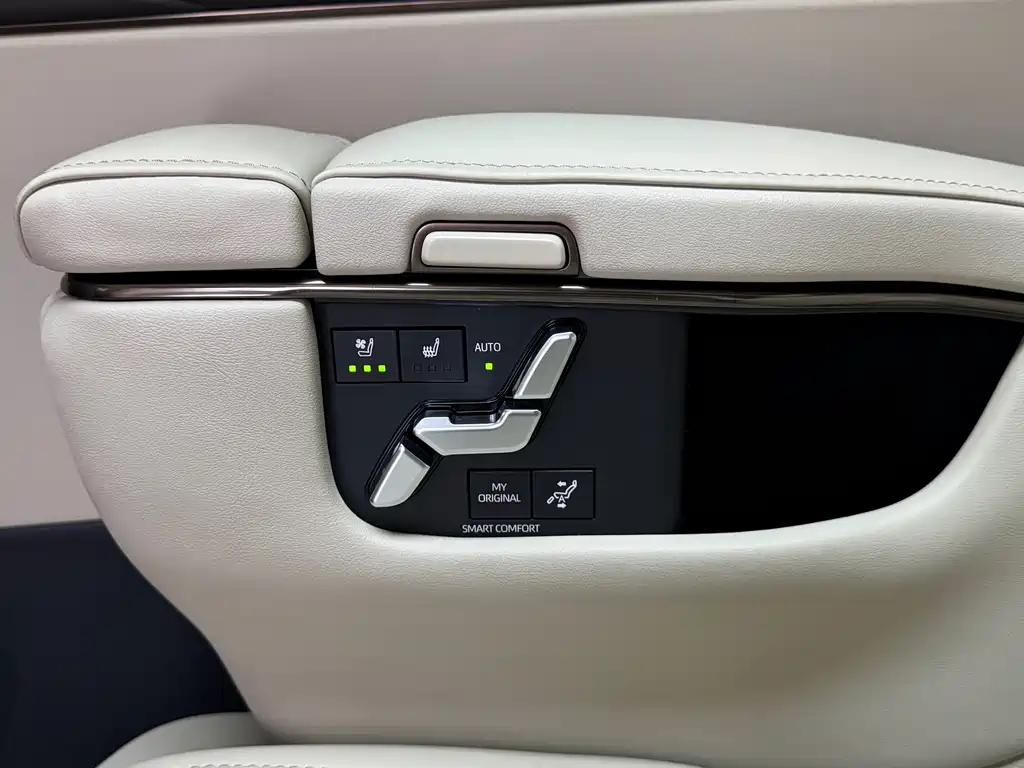 Toyota Alphard 2025 — фото 15
