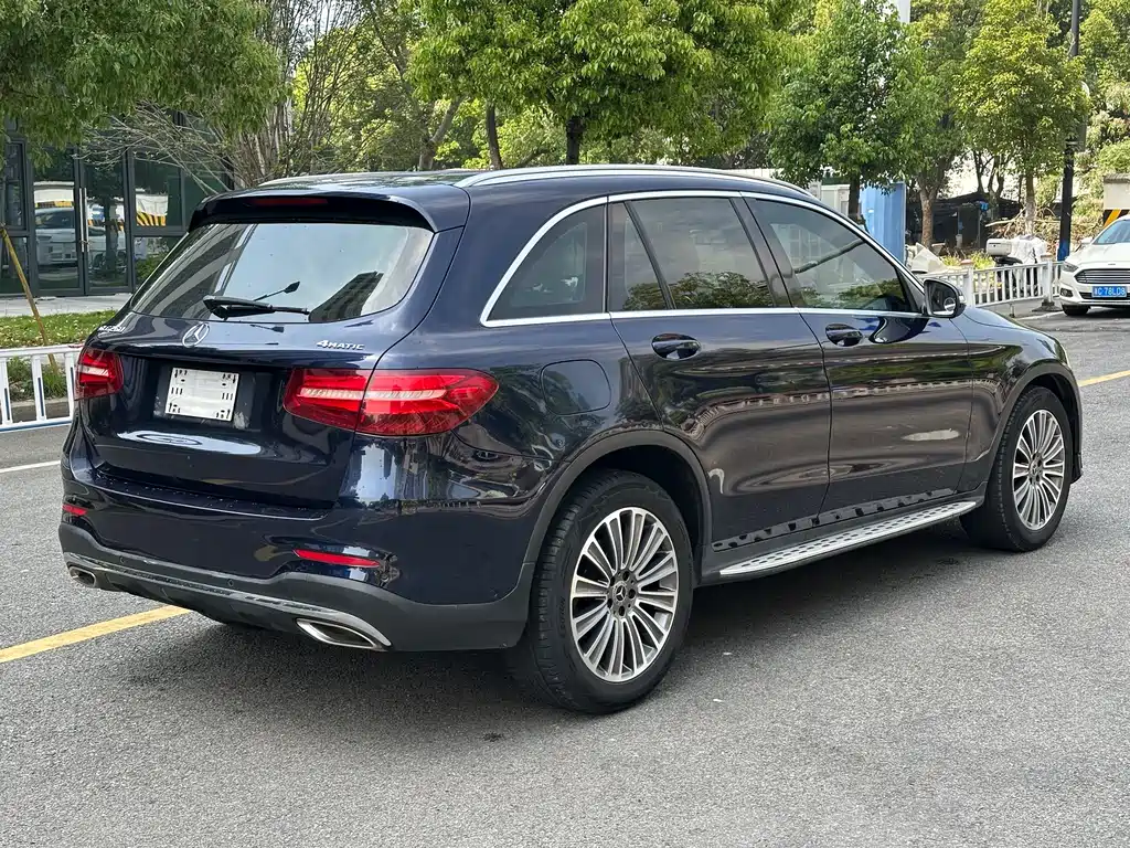 Mercedes-Benz GLC 2017 — фото 9