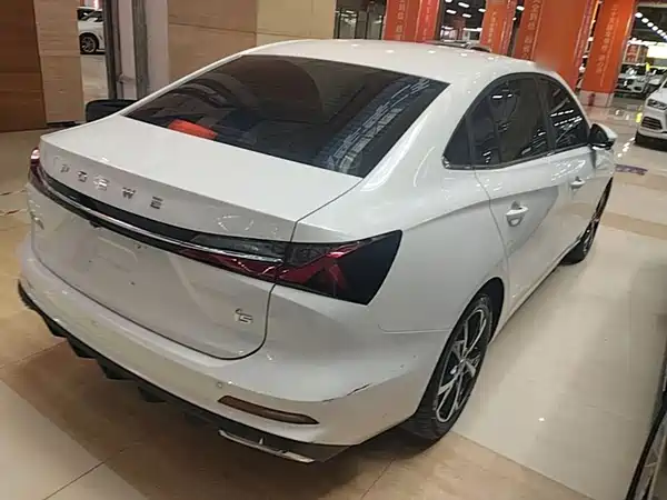 Roewe i5 2024