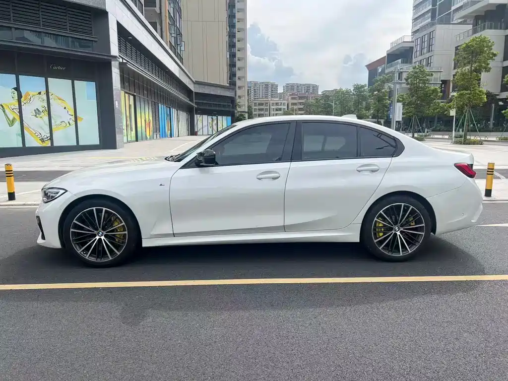 BMW 3 Series 2021 — фото 10