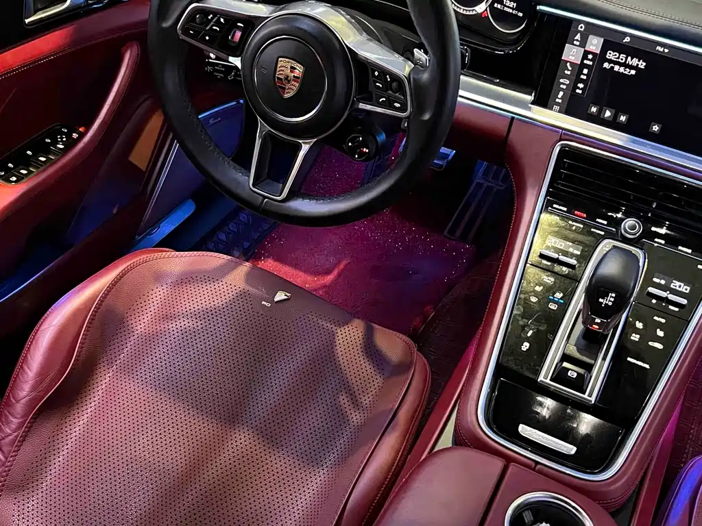 Porsche Panamera New Energy 2018 — фото 11