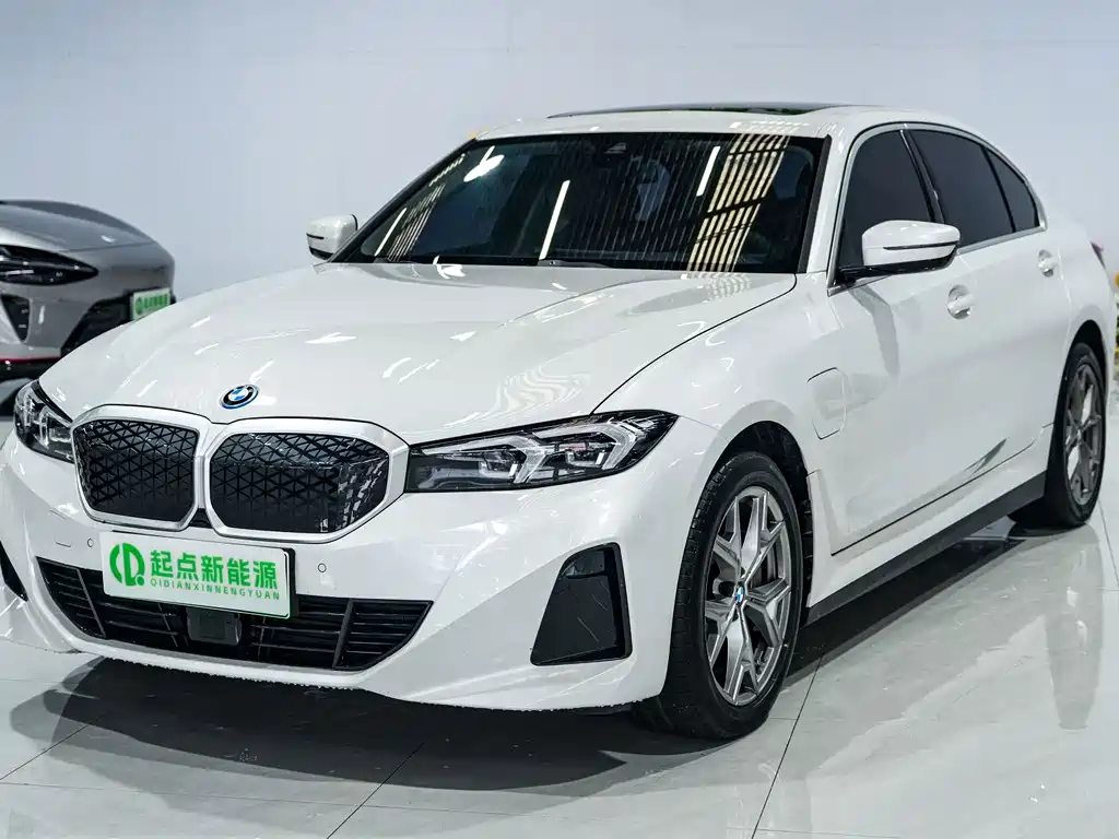 BMW i3 2024