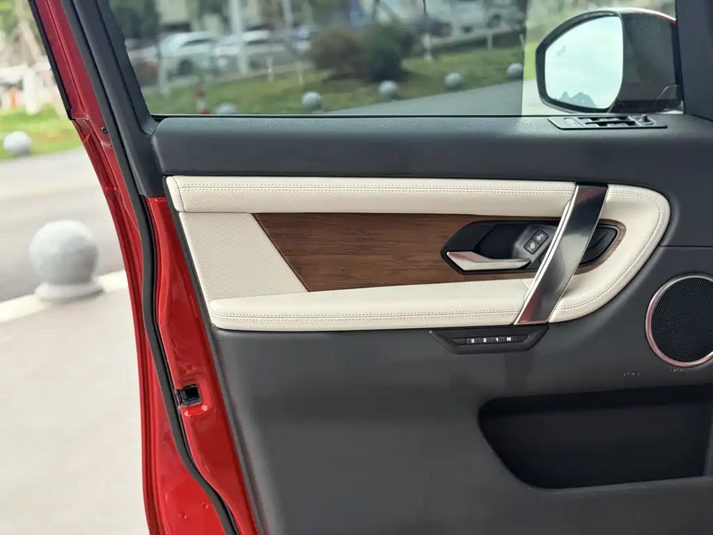 Land Rover Discovery Sport 2020 — фото 20