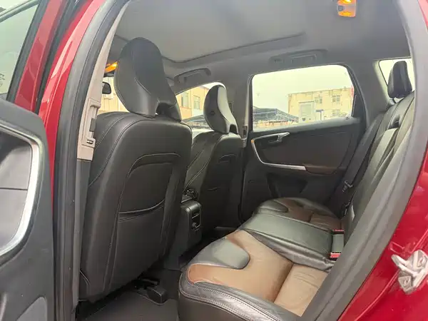 Volvo XC60 2014