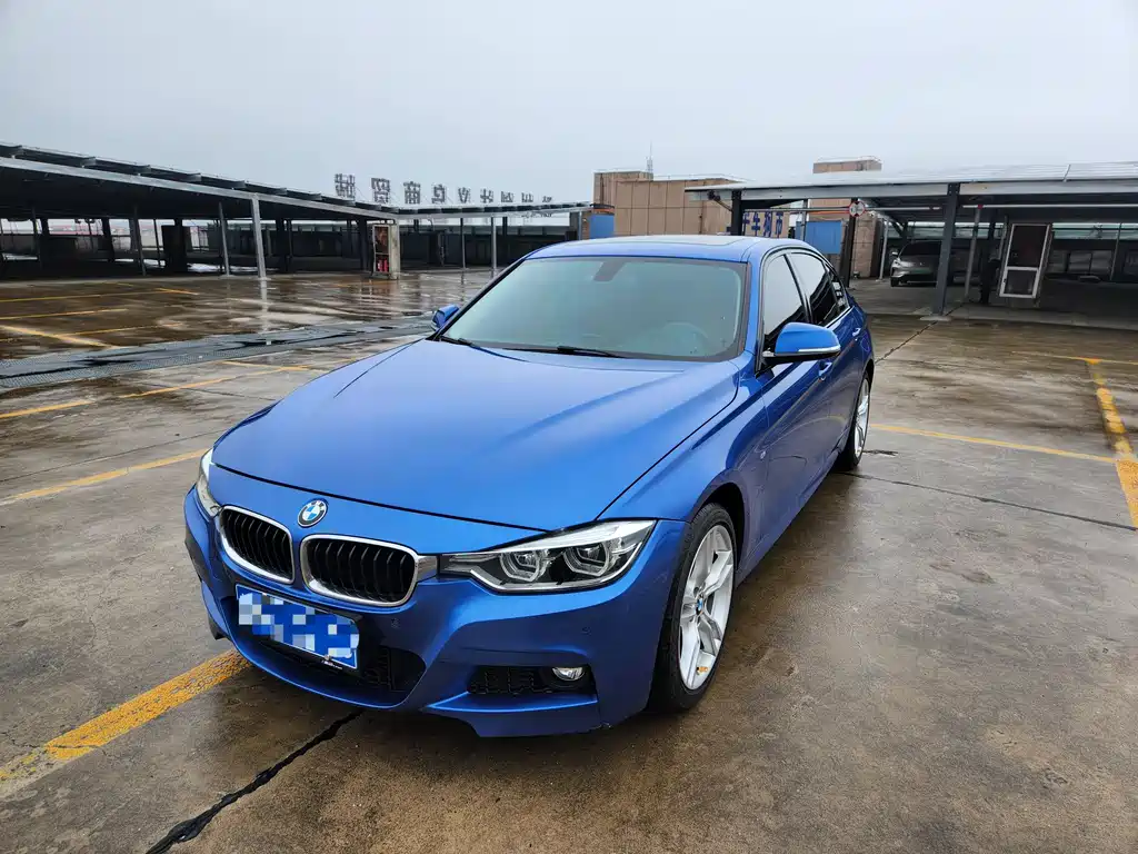 BMW 3 Series 2018 — фото 1
