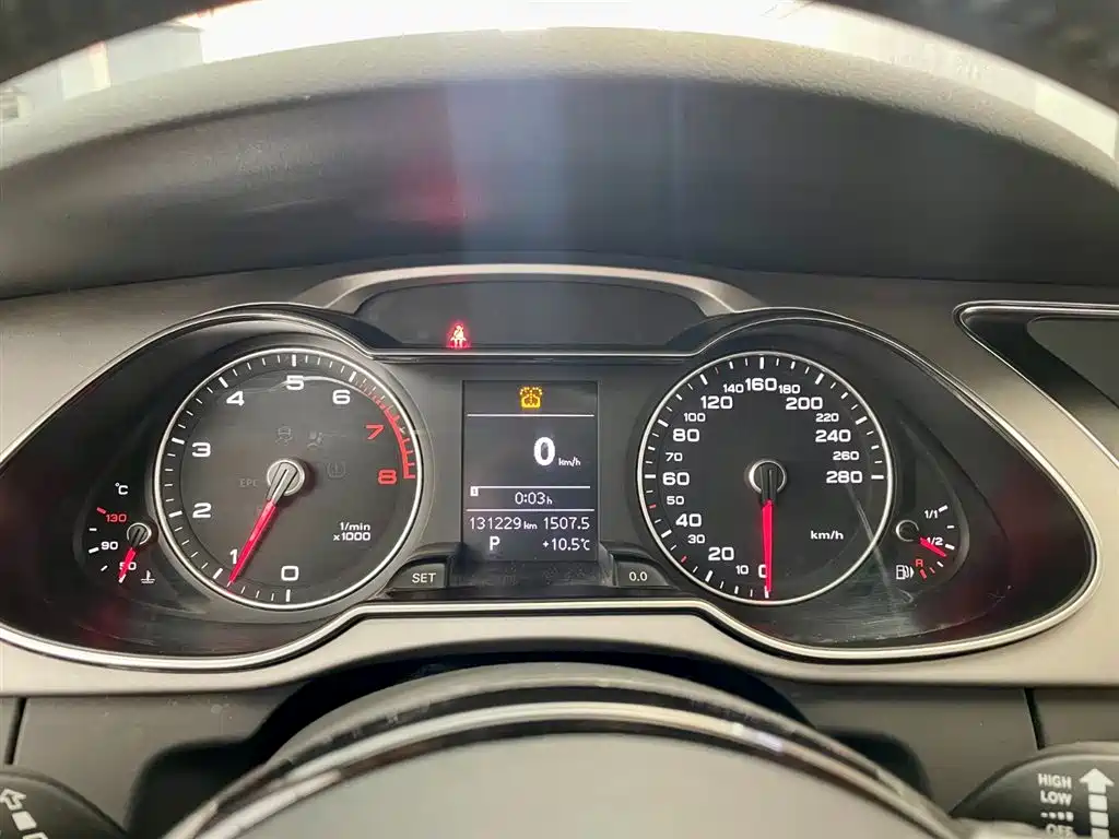 Audi A4L 2015 — фото 13