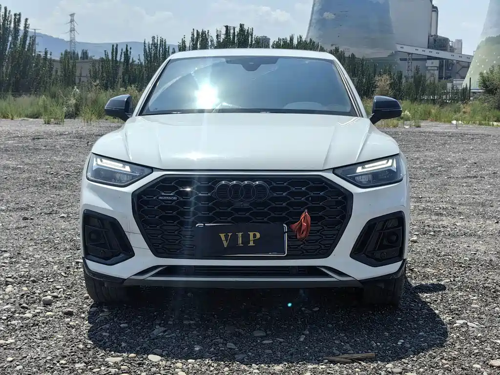 Audi Q5L Sportback 2023 — фото 2