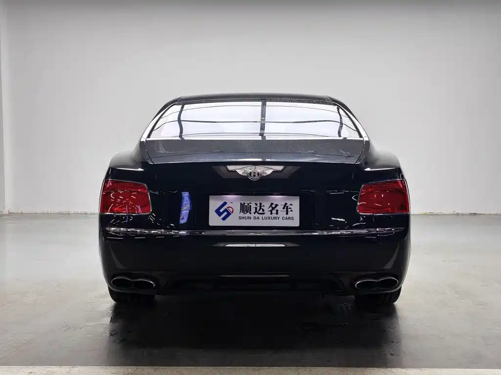 Bentley Flying Spur 2015 — фото 3