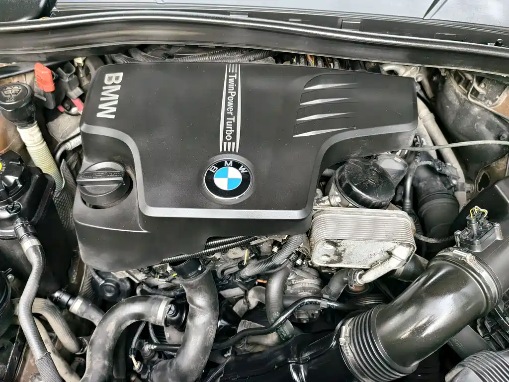 BMW X1 2012 — фото 18