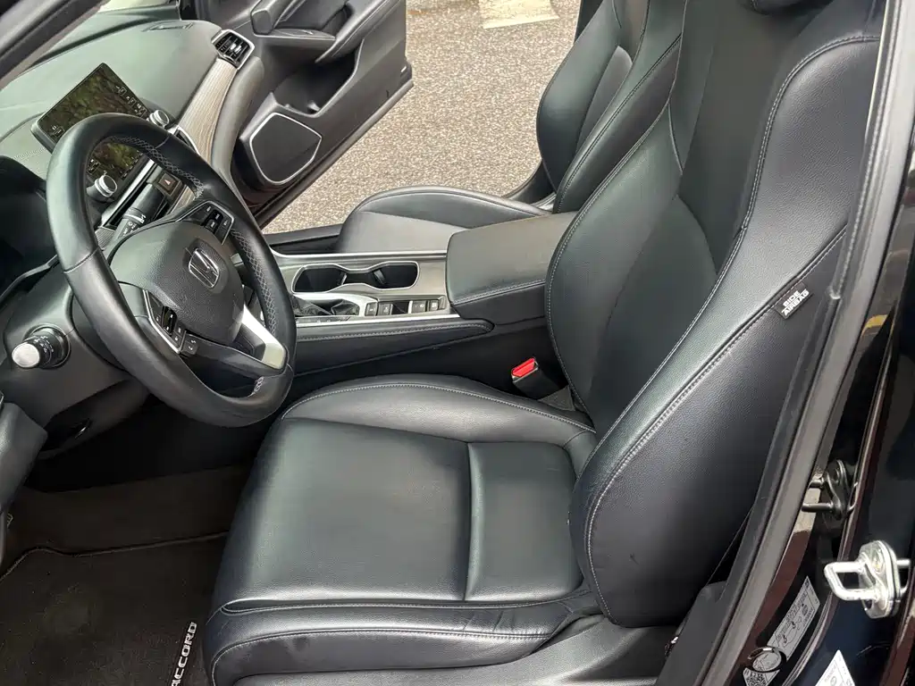 Honda Accord 2019 — фото 11