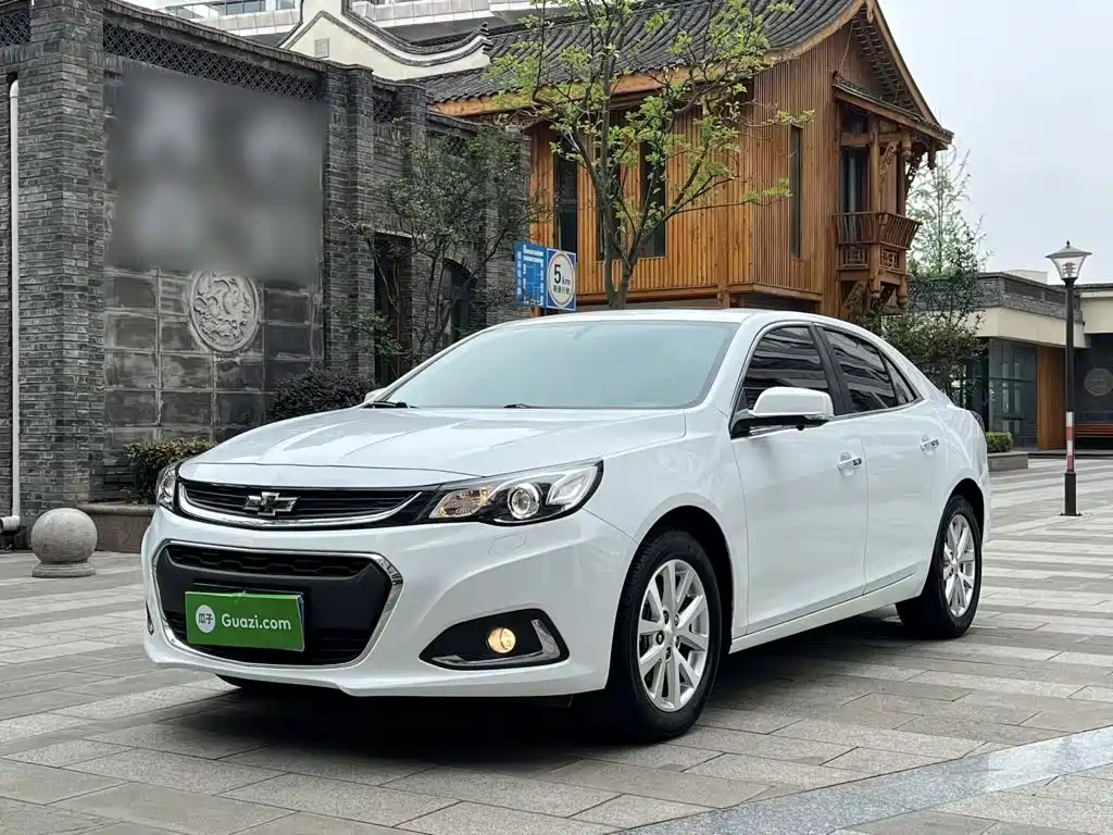 Chevrolet Malibu 2018 — фото 1