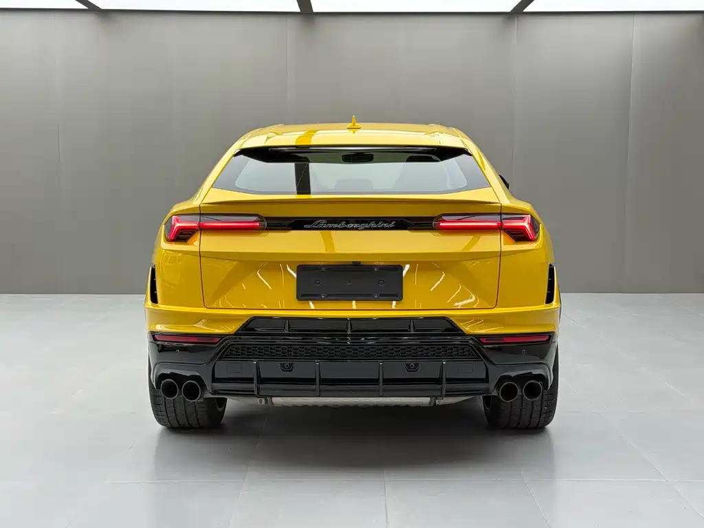 Lamborghini Urus 2023 — фото 7