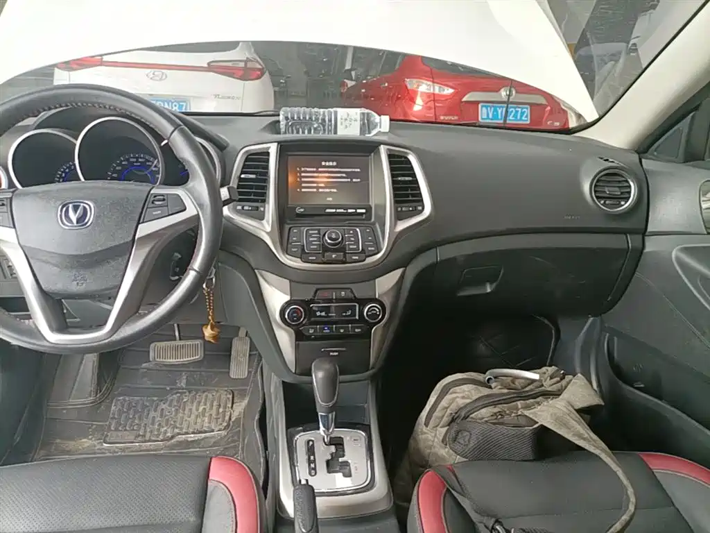 Changan Eado XT 2014 — фото 13