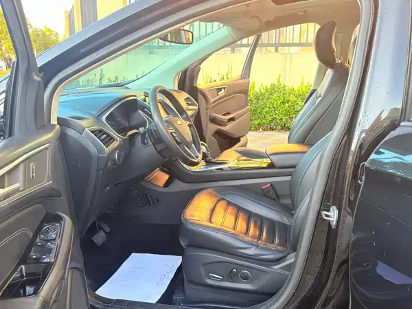 Ford Edge 2015