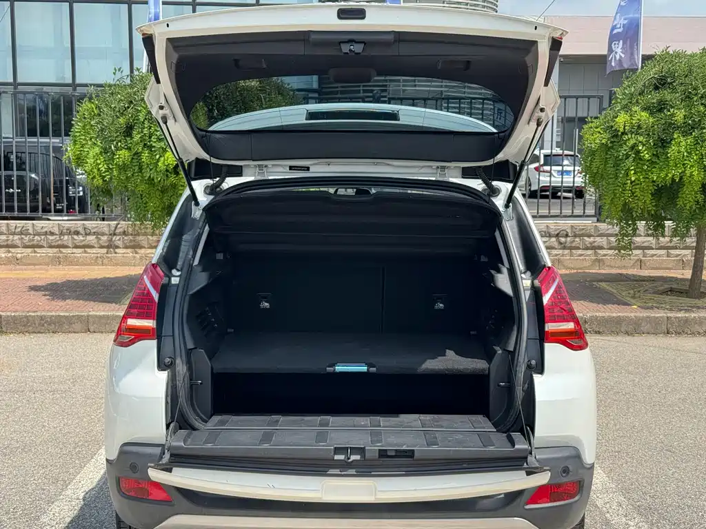 Peugeot 3008 2015 — фото 12