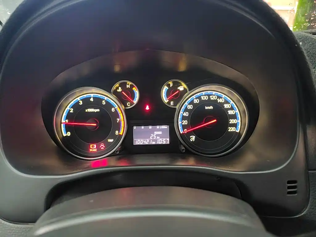 Suzuki SX4 2014 — фото 12