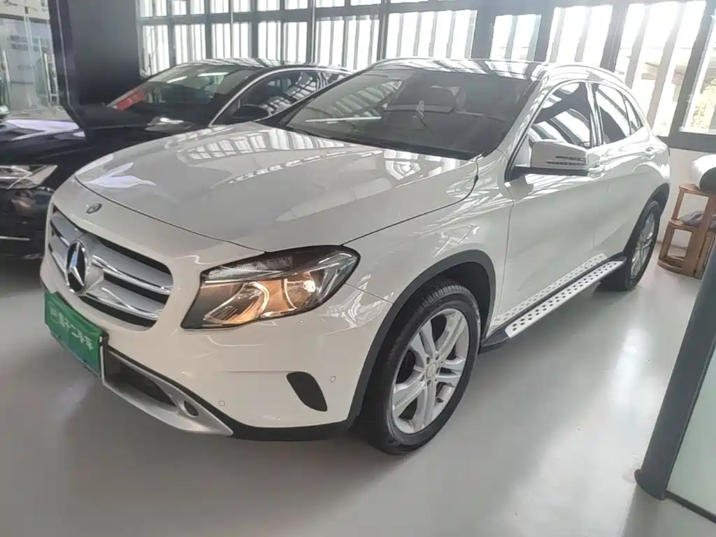 Mercedes-Benz GLA 2017 — фото 1