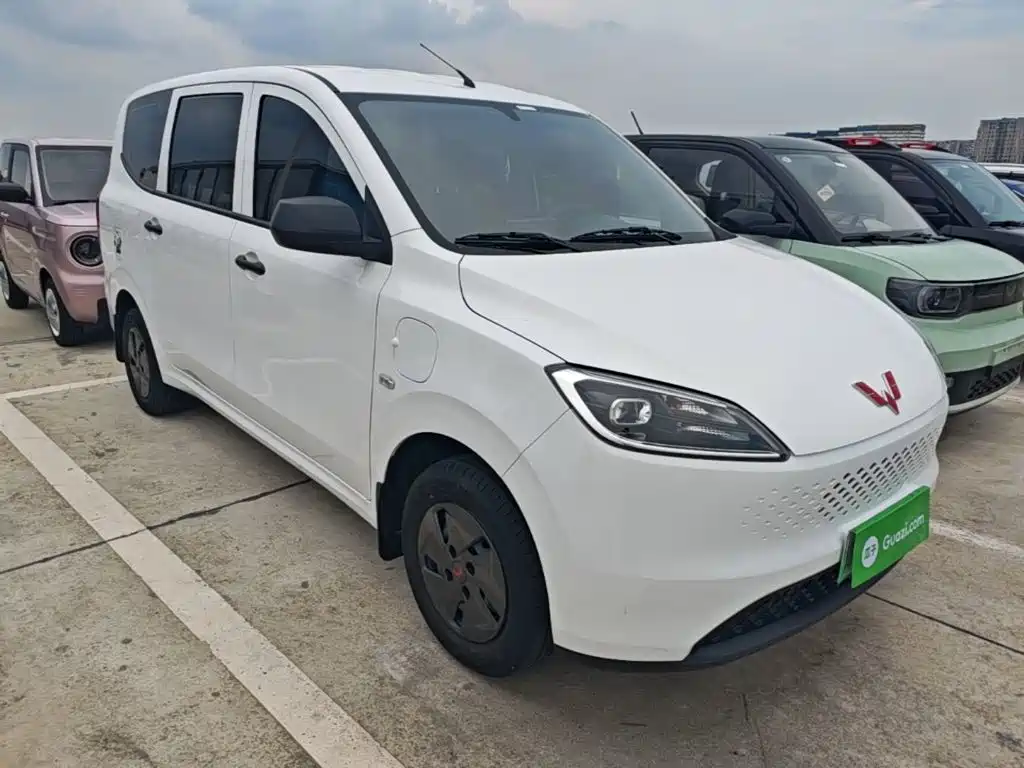Wuling Hongguang New Energy 2025 — фото 4