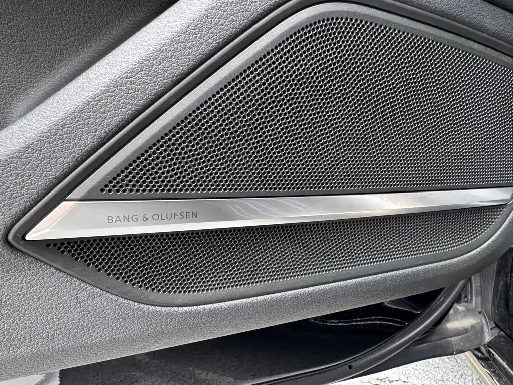 Audi A8 2018 — фото 6