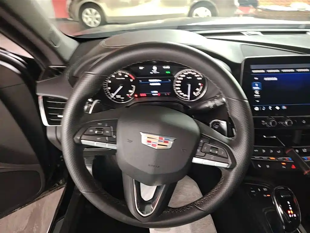Cadillac CT5 2021 — фото 11