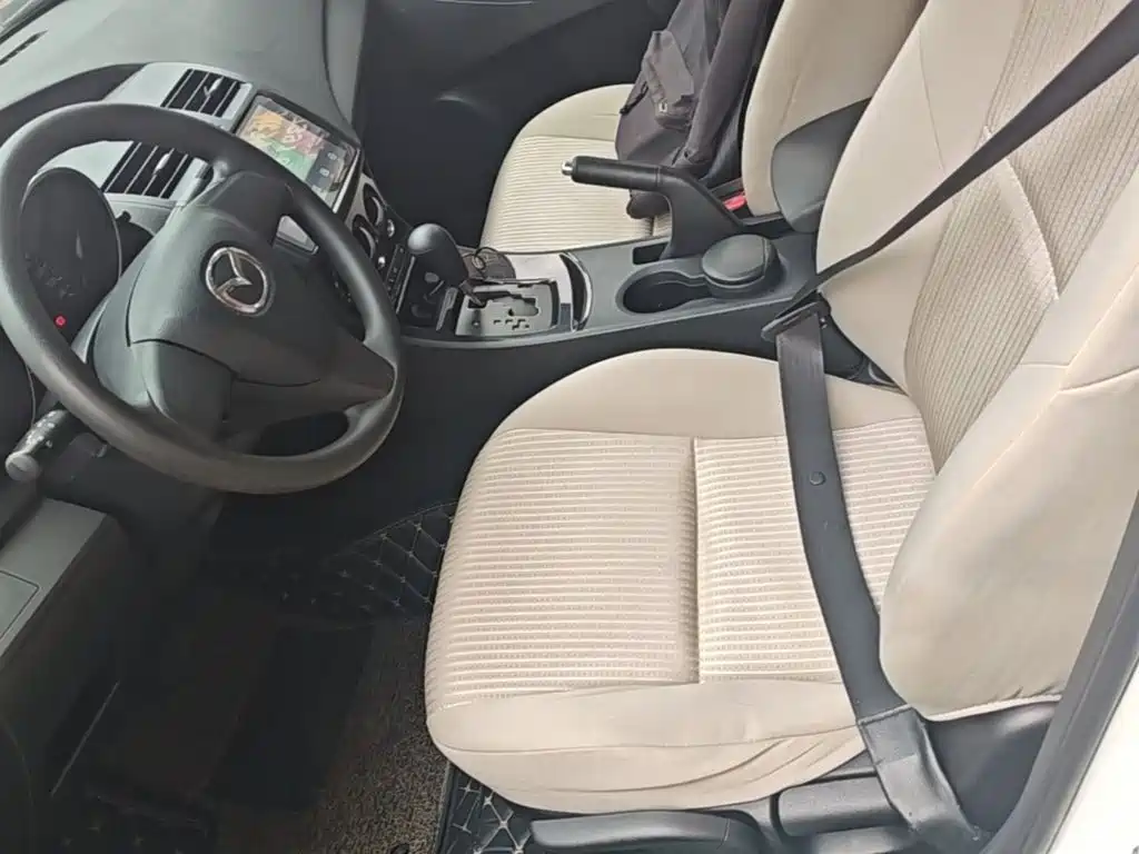 Mazda 3 Xingcheng 2015 — фото 15
