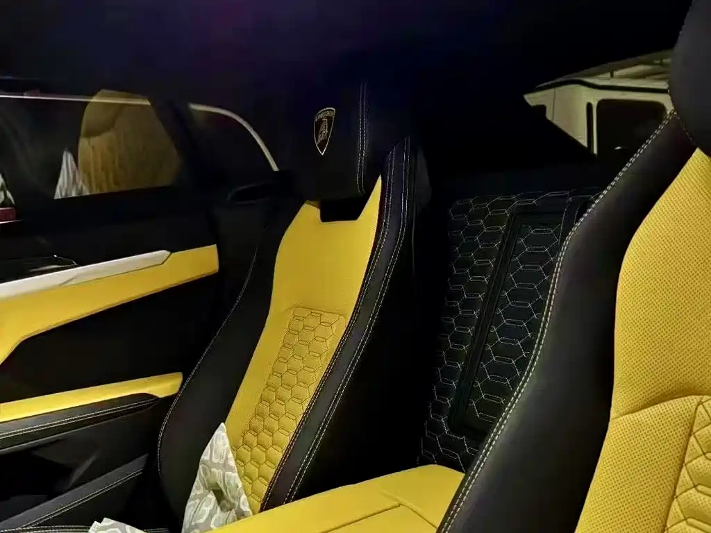 Lamborghini Urus 2020 — фото 5