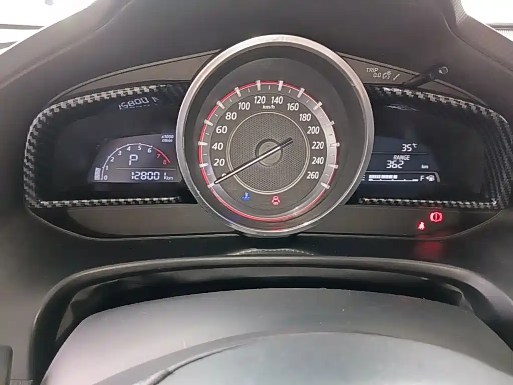 Mazda 3 Angkesela 2016 — фото 12