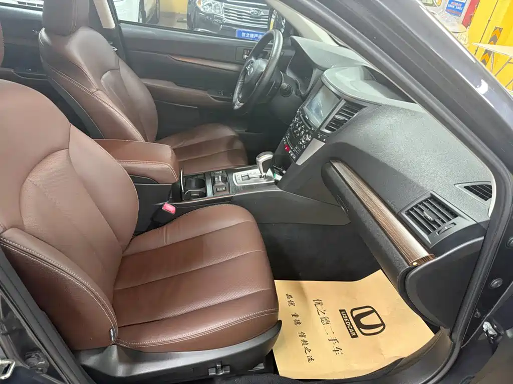 Subaru Outback 2014 — фото 11