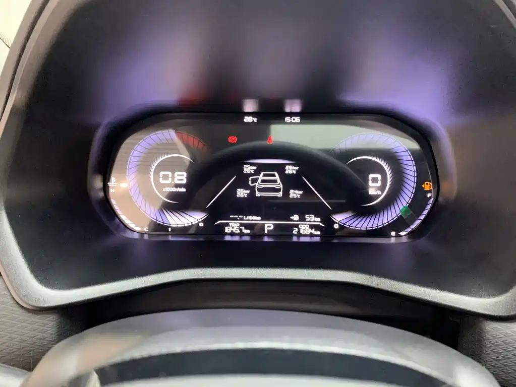Geely Emgrand 2023