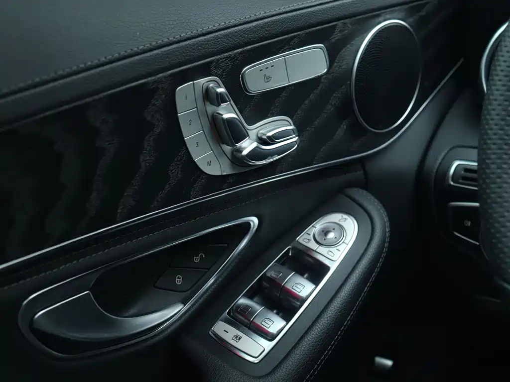 Mercedes-Benz C-Class 2020 — фото 18