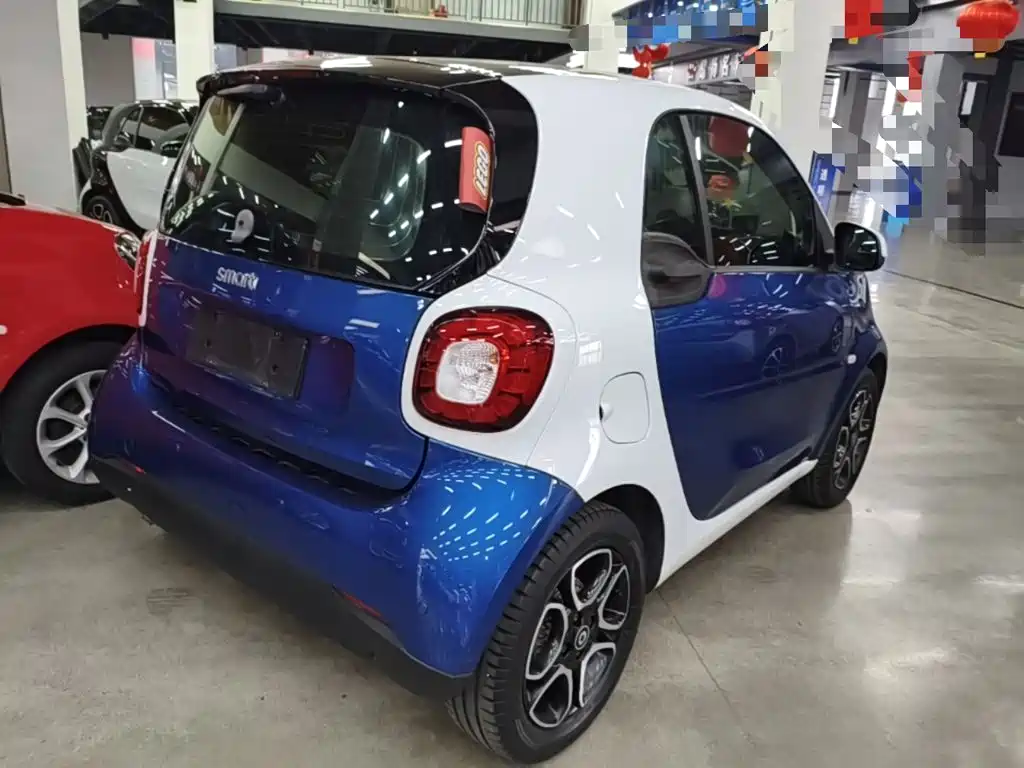 smart fortwo 2018 — фото 7