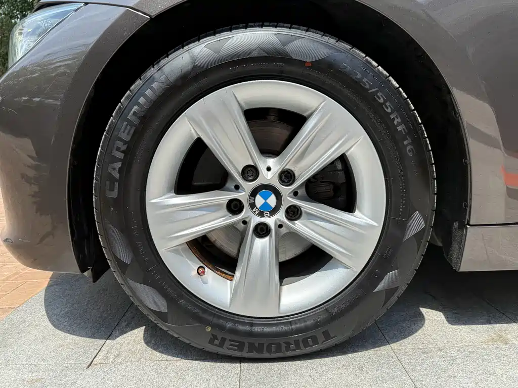 BMW 3 Series 2013 — фото 14