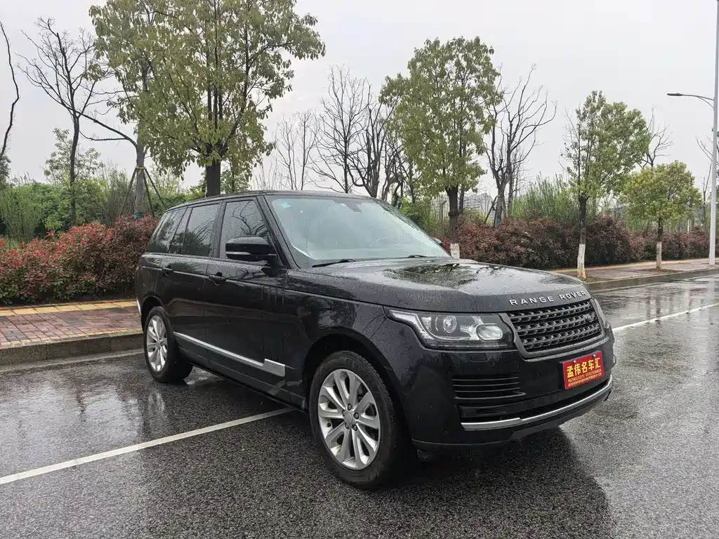 Land Rover Range Rover 2017 — фото 1