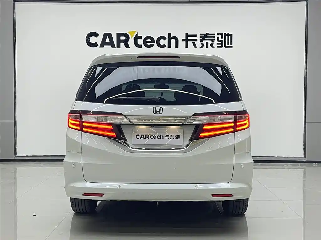Honda Odyssey 2018 — фото 5