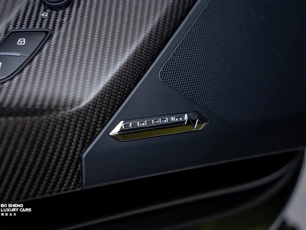 Lamborghini Aventador 2019 — фото 44