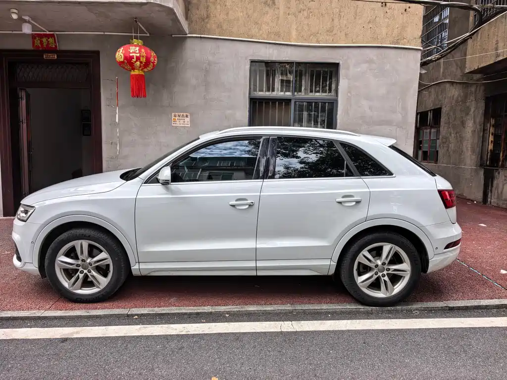 Audi Q3 2016