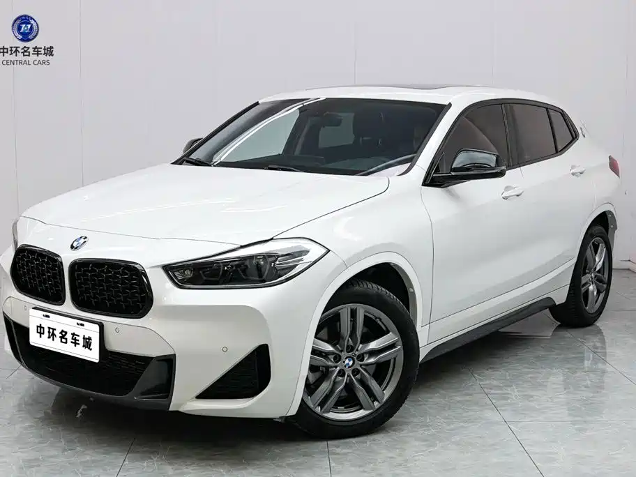 BMW X2 2023 — фото 1