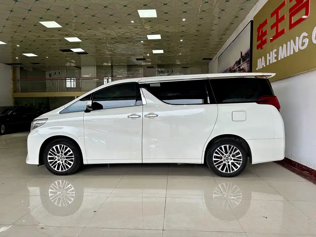 Toyota Alphard 2016 — фото 4