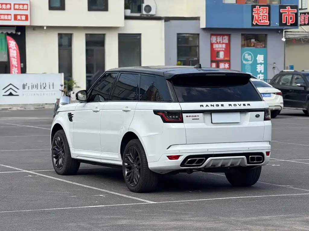 Land Rover Range Rover Sport 2017 — фото 16