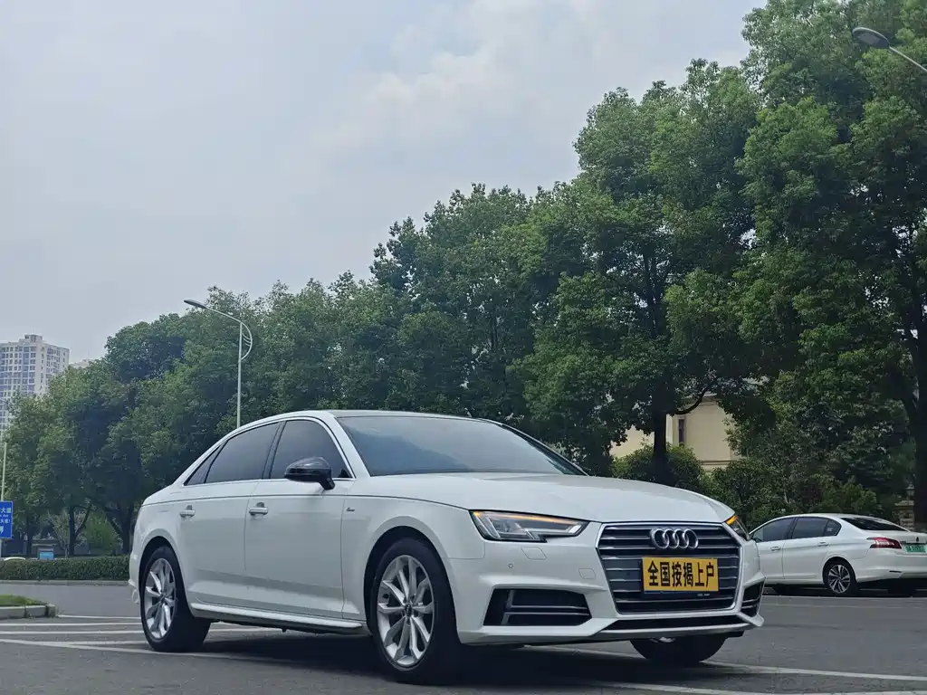 Audi A4L 2018 — фото 4
