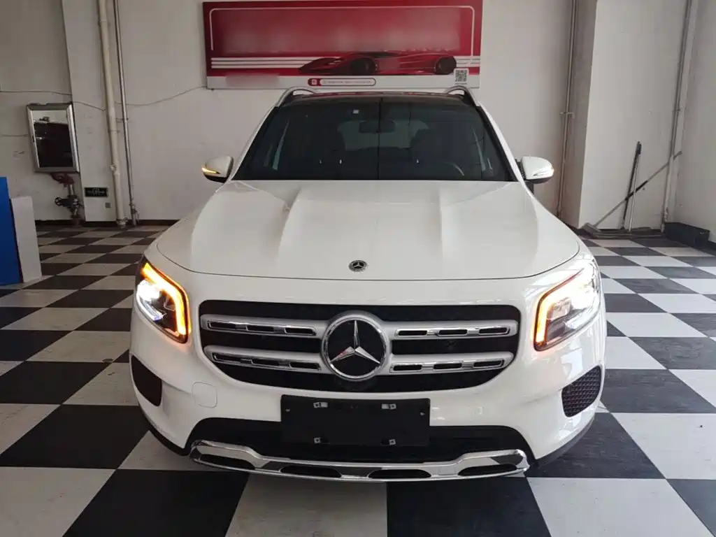 Mercedes-Benz GLB 2023 — фото 3