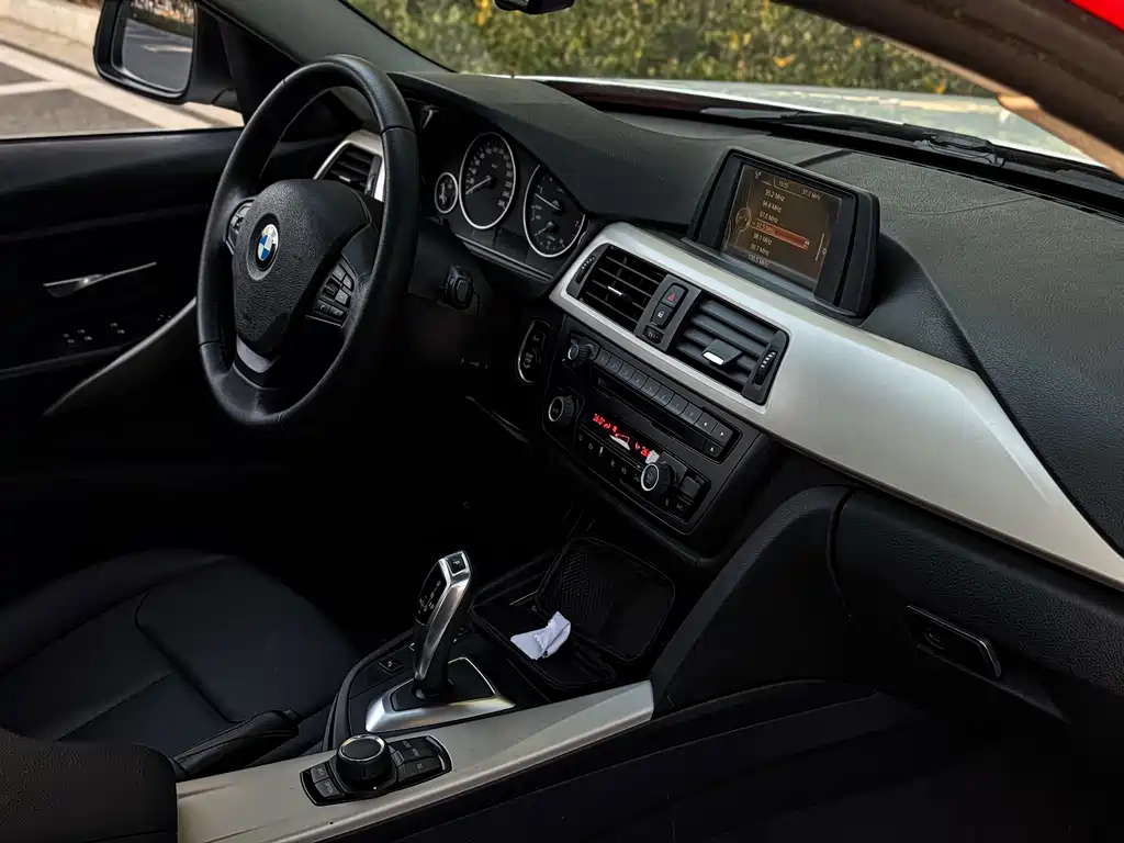 BMW 3 Series 2015 — фото 9