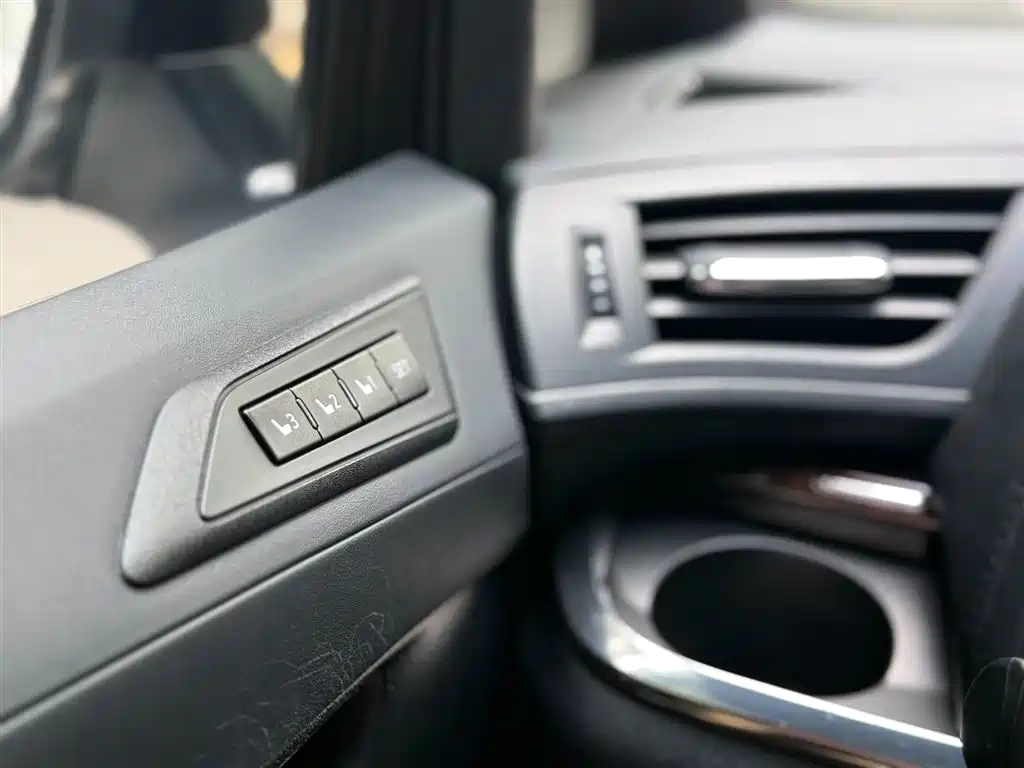 Toyota Alphard 2019 — фото 21