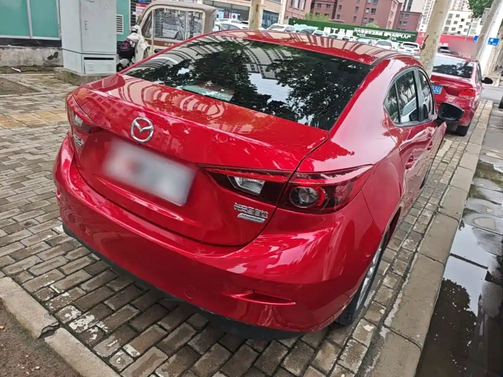 Mazda 3 Axela 2018 — фото 7
