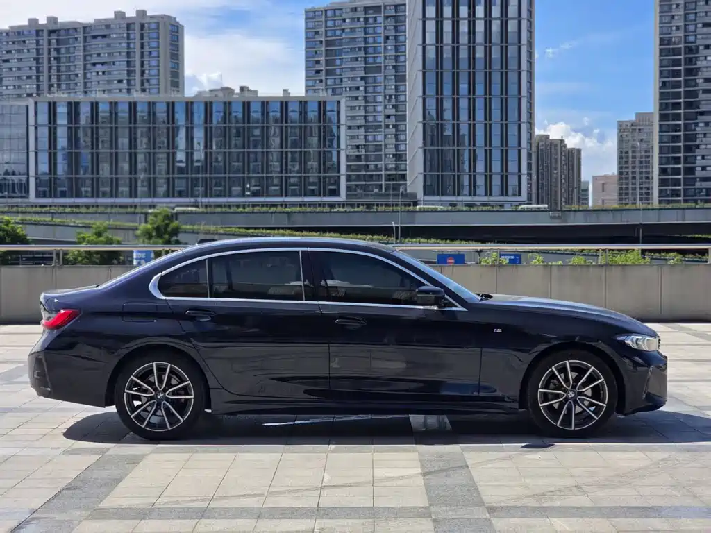 BMW 3 Series 2025
