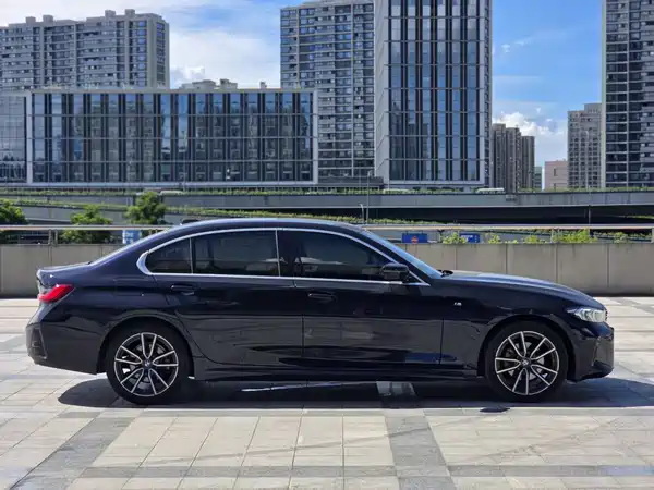 BMW 3 Series 2025
